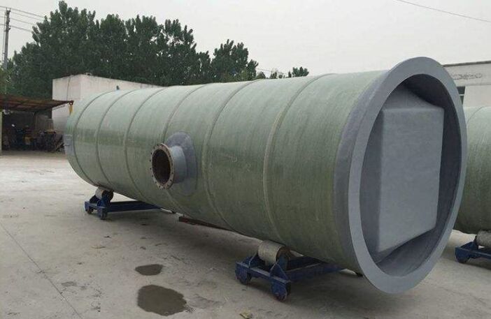 一體化泵站玻璃鋼筒體制作過(guò)程